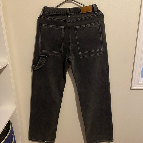 Size M pants - Runs small ! - Picture 2 of 3